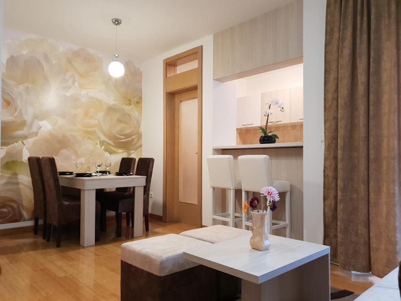 Apartman Kej Free Parking Kraljevo Exteriör bild