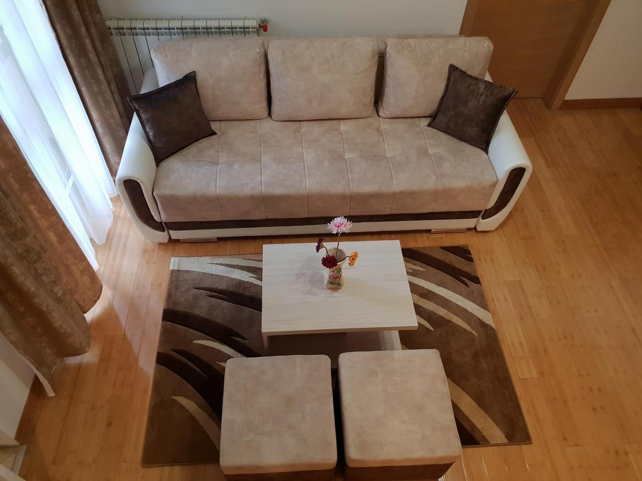Apartman Kej Free Parking Kraljevo Exteriör bild